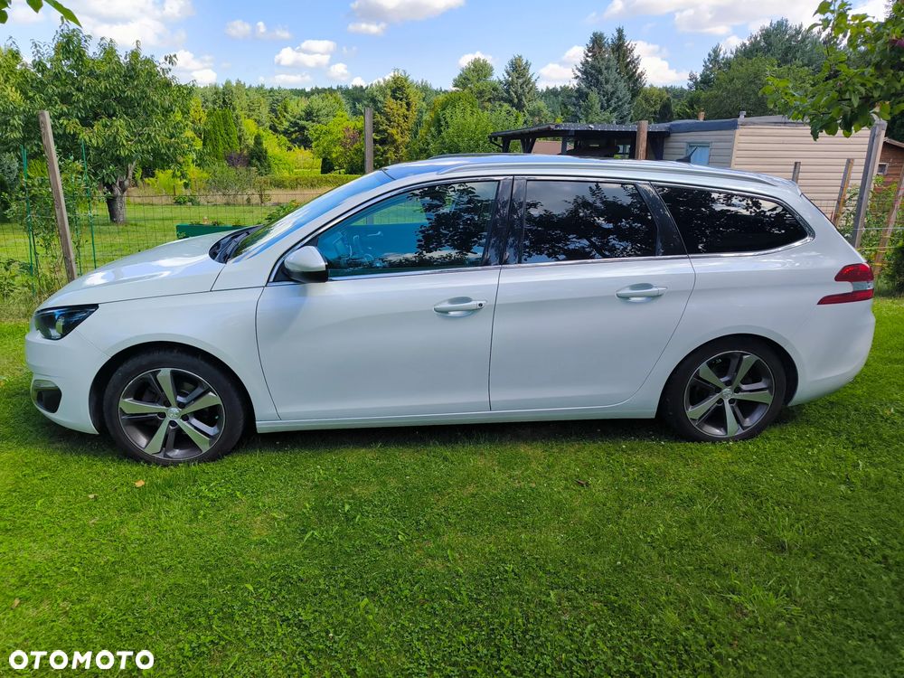 Peugeot 308 1.2 PureTech Allure S&S - 5