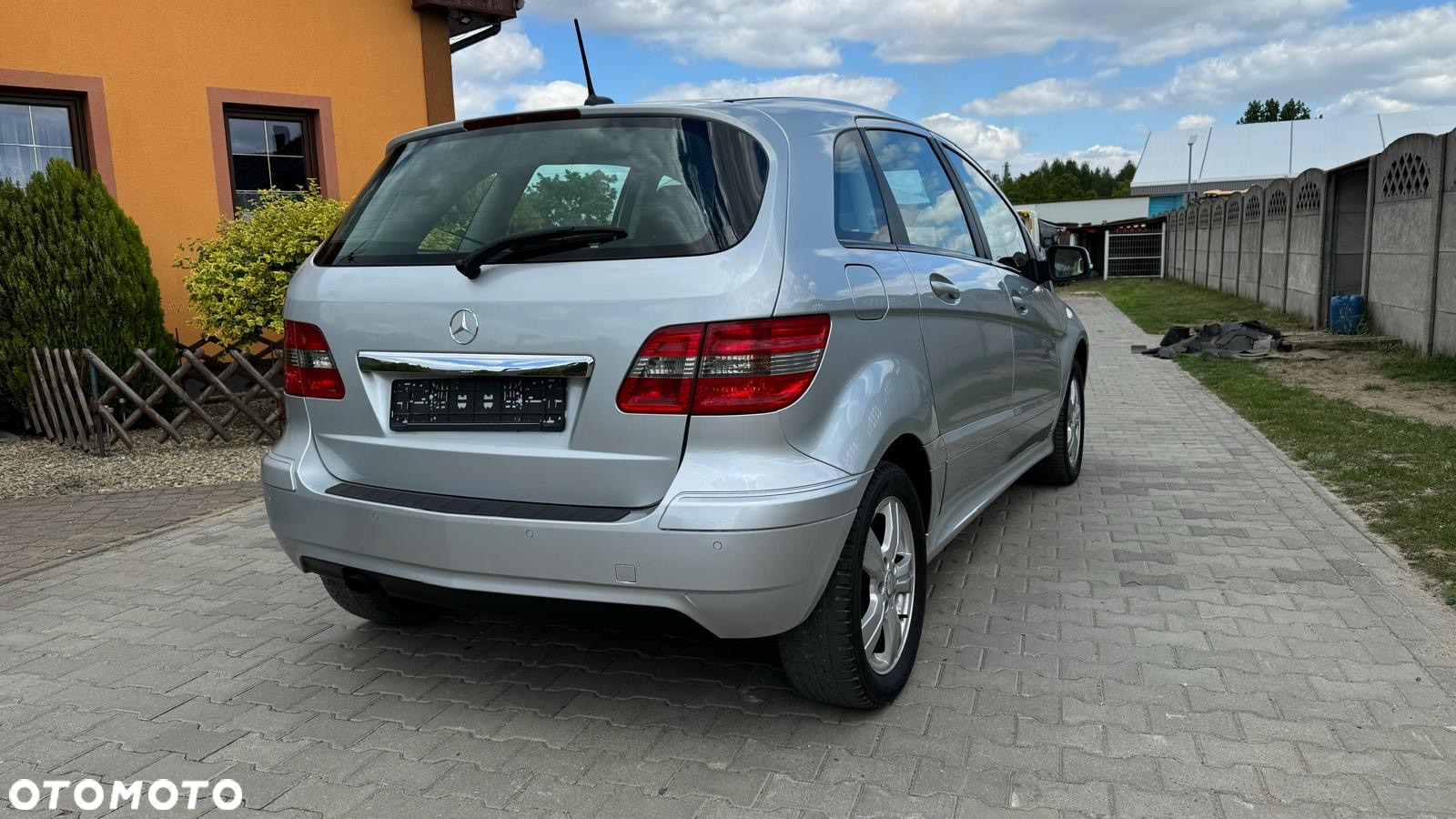 Mercedes-Benz Klasa B 150 BlueEffICIENCY - 9