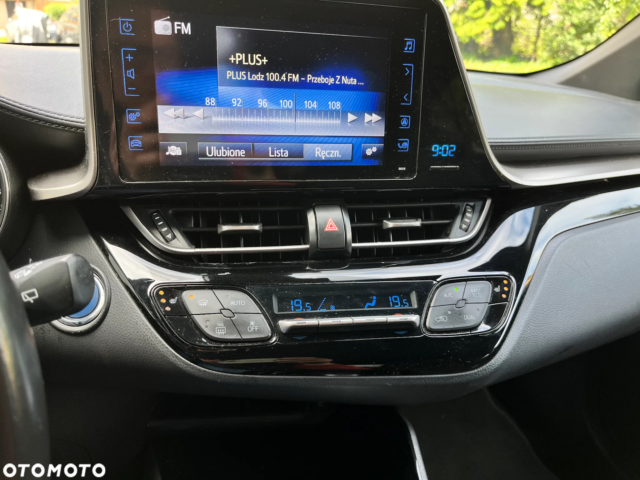 Toyota C-HR 1.8 Hybrid GPF Executive - 24