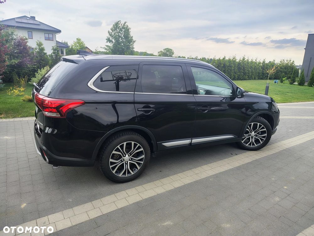 Mitsubishi Outlander 2.0 Intense + 4WD CVT - 18
