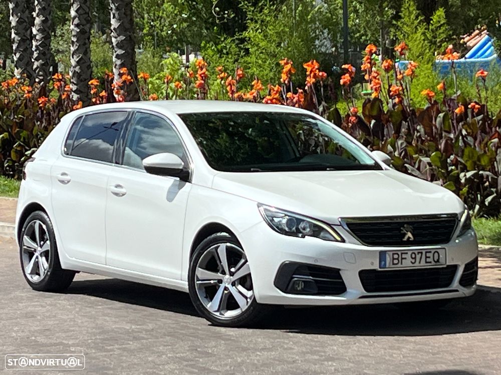 Peugeot 308 PureTech 130 GPF EAT8 Stop & Start Allure Pack - 2