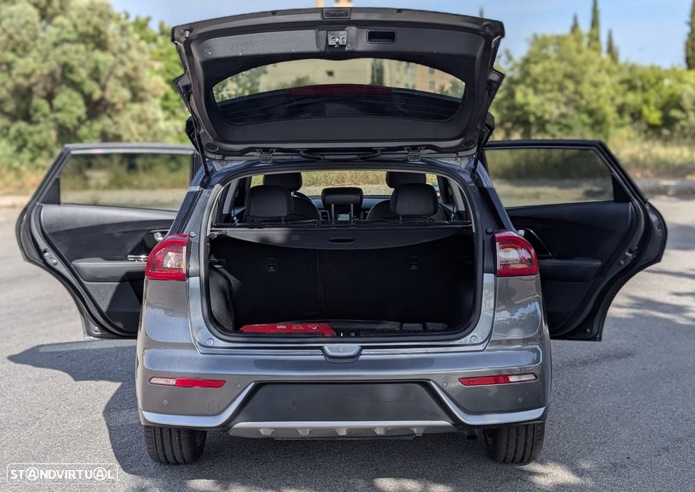 Kia Niro 1.6 GDi HEV - 16