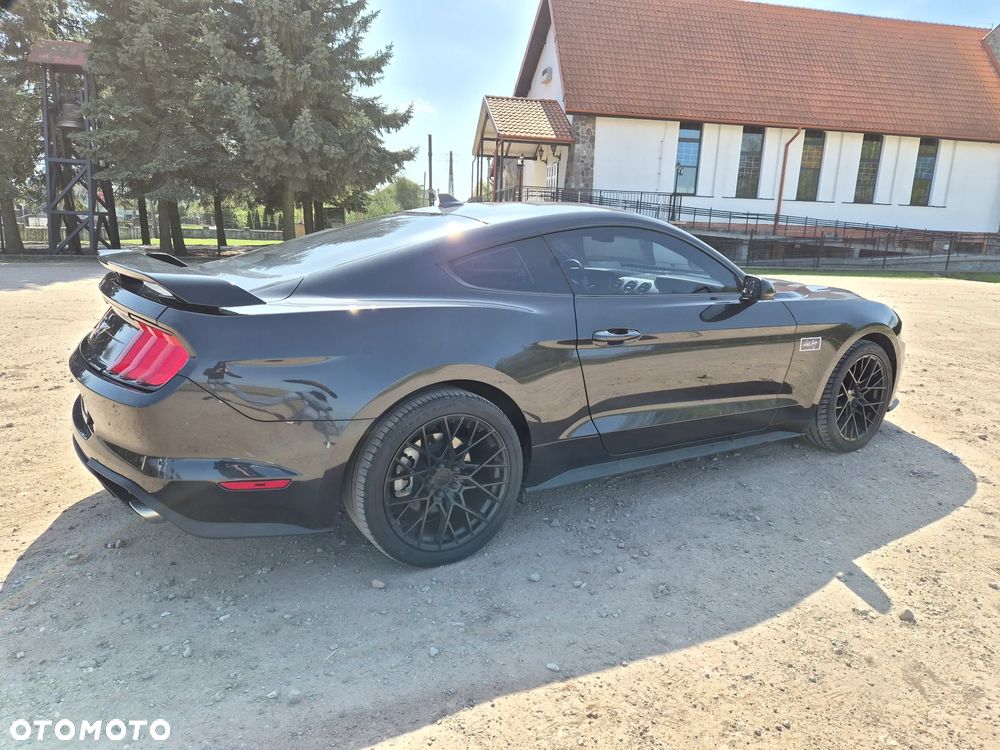 Ford Mustang - 17