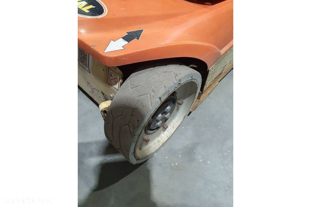 JLG T10E - 7