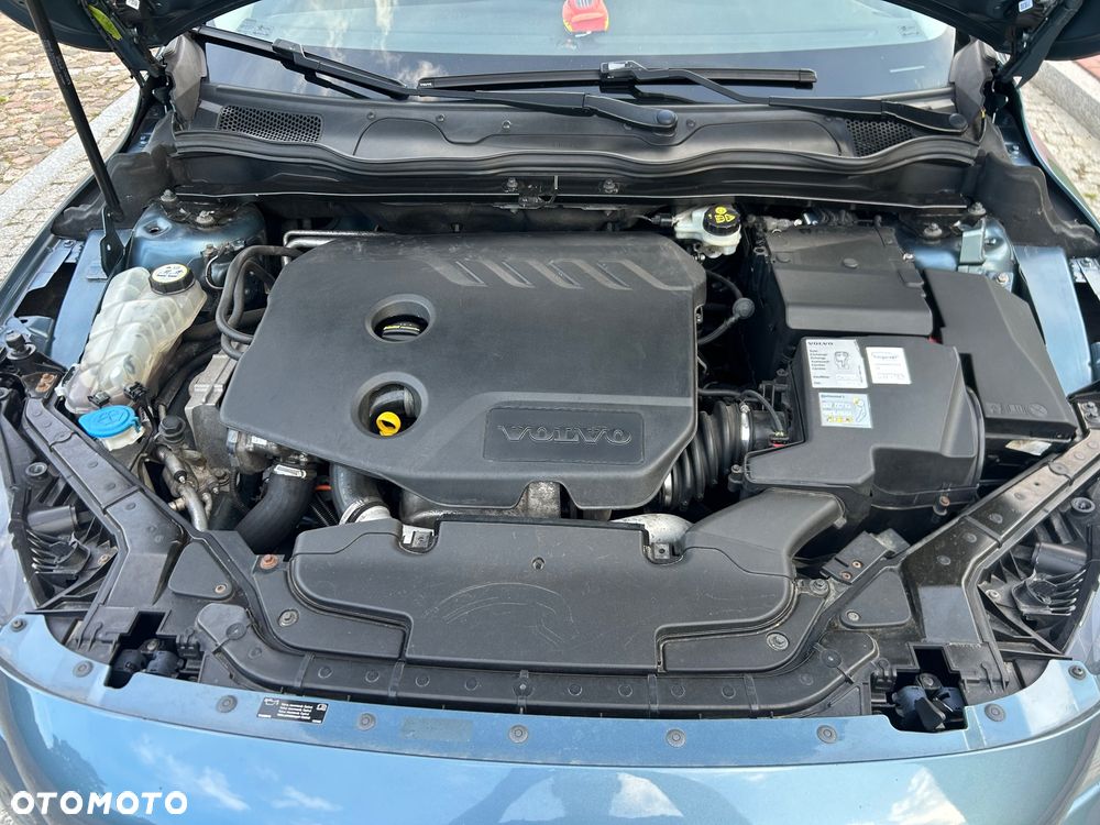 Volvo V40 D2 Kinetic - 26