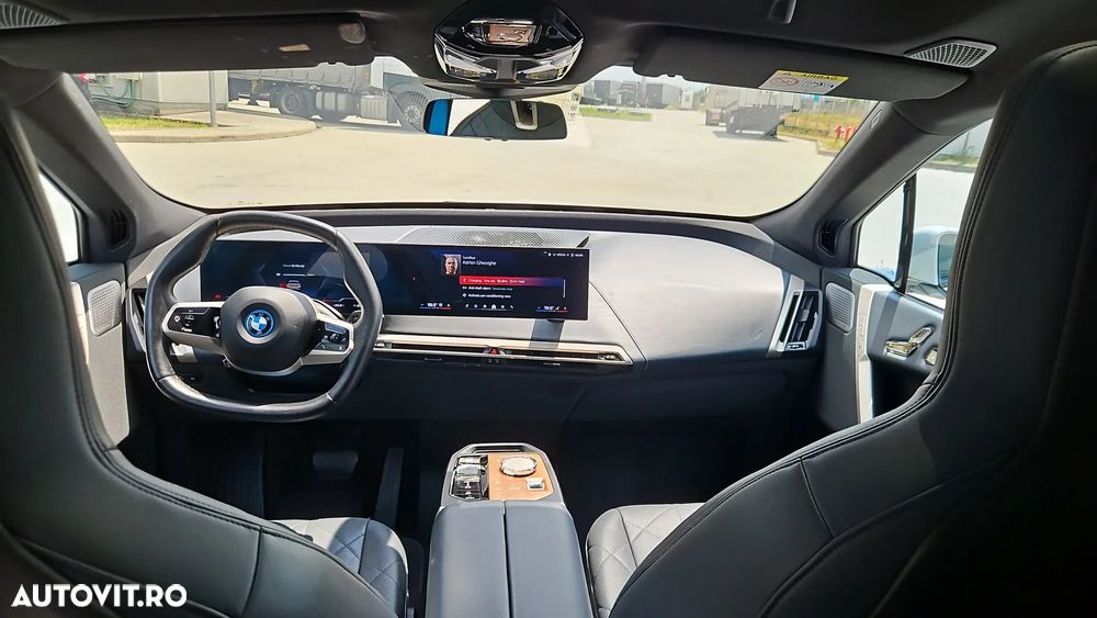 BMW iX M60 - 11
