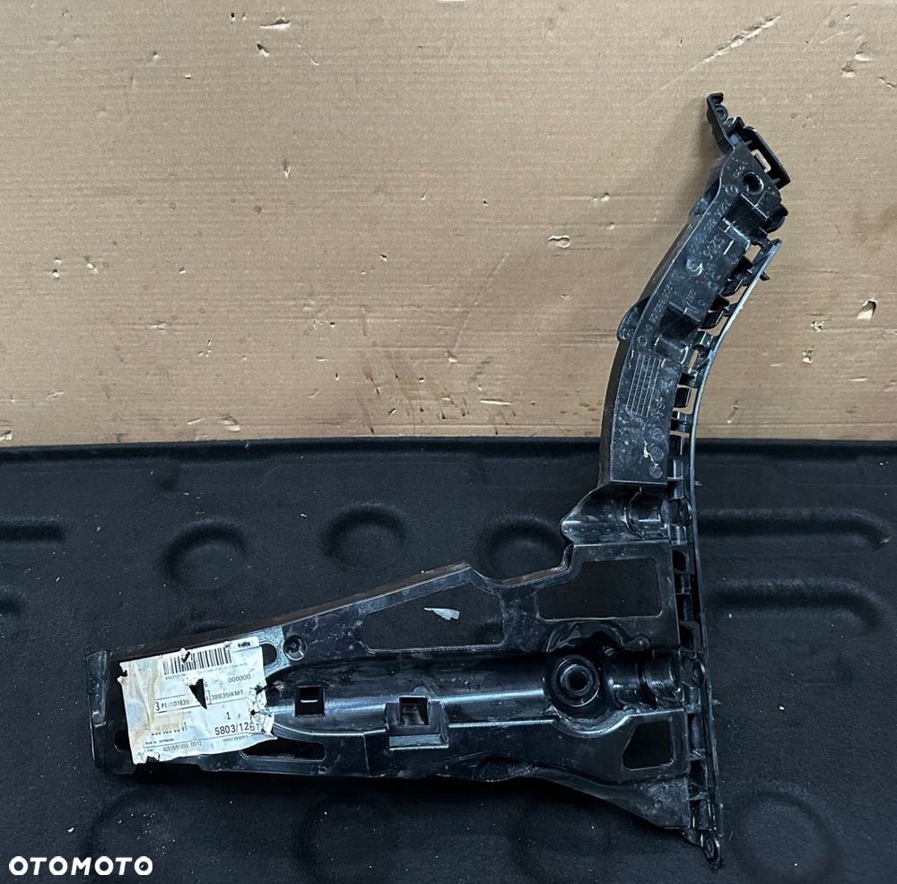 MERCEDES C-KLASA S206 W206 ŚLIZG ZDERZAKA PRAWY TYŁ A2068850801 - 1