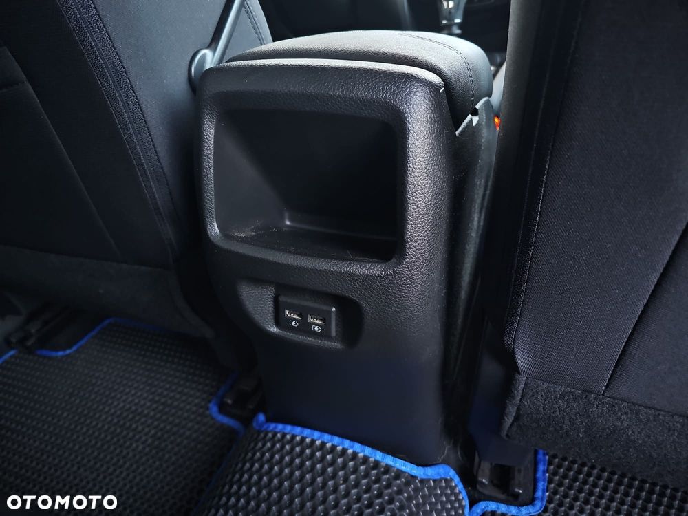 Nissan Qashqai 1.3 DIG-T N-Connecta EU6d - 12