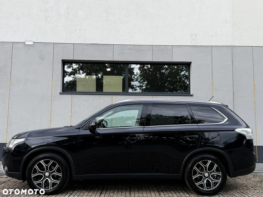 Mitsubishi Outlander 2.0 Intense + 4WD CVT - 5