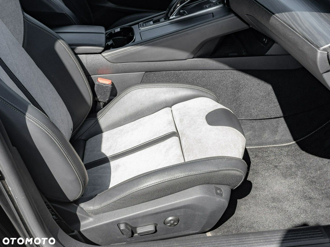 Peugeot 508 1.6 PureTech HYbrid PHEV GT Pack S&S EAT8 - 34