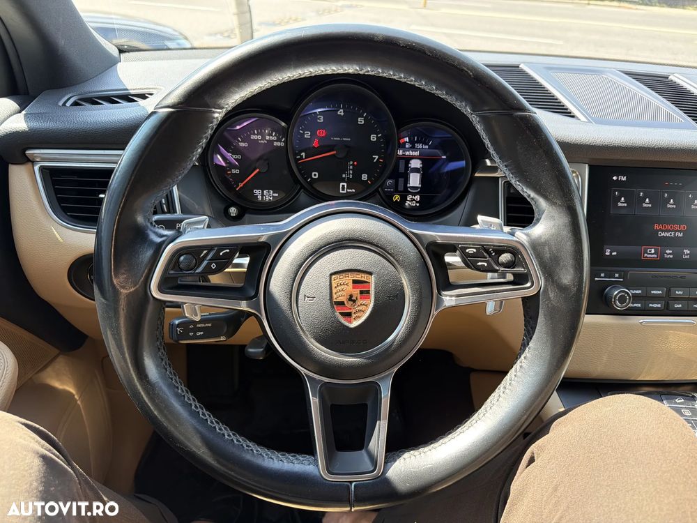 Porsche Macan - 23
