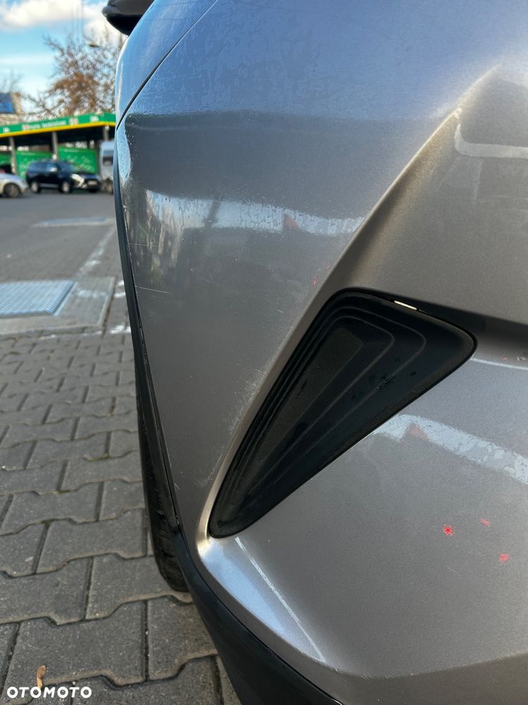 Toyota C-HR 1.2 T Premium - 24