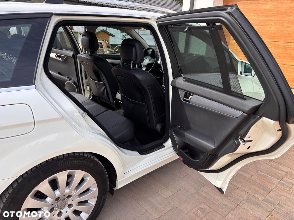 Mercedes-Benz Klasa C 280 7G-TRONIC Avantgarde Sport Edition - 12