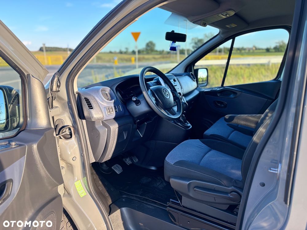 Opel Vivaro - 17