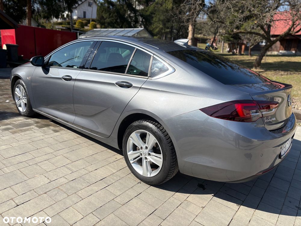 Opel Insignia - 15