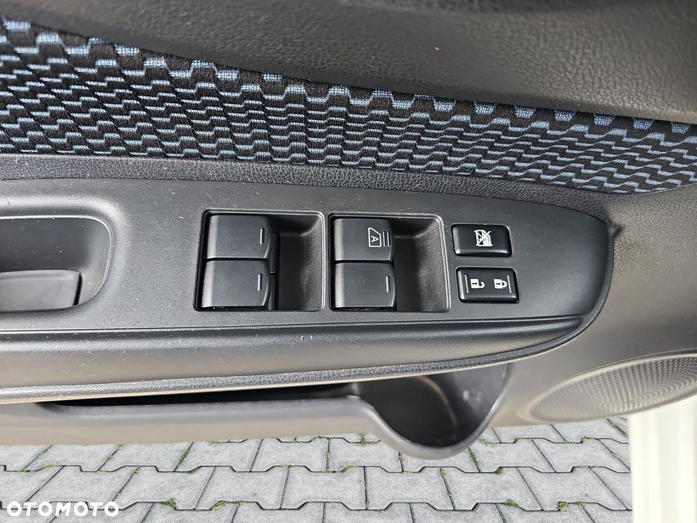 Nissan Note - 12