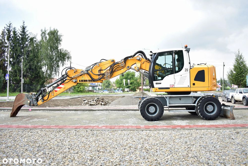 Liebherr A 914 Compact /16.5T. / Ramię 3x łamane/ Bez AdBlue/ Kamera/ Sprowadzona z Niemiec/ Stan wzorowy ! - 11