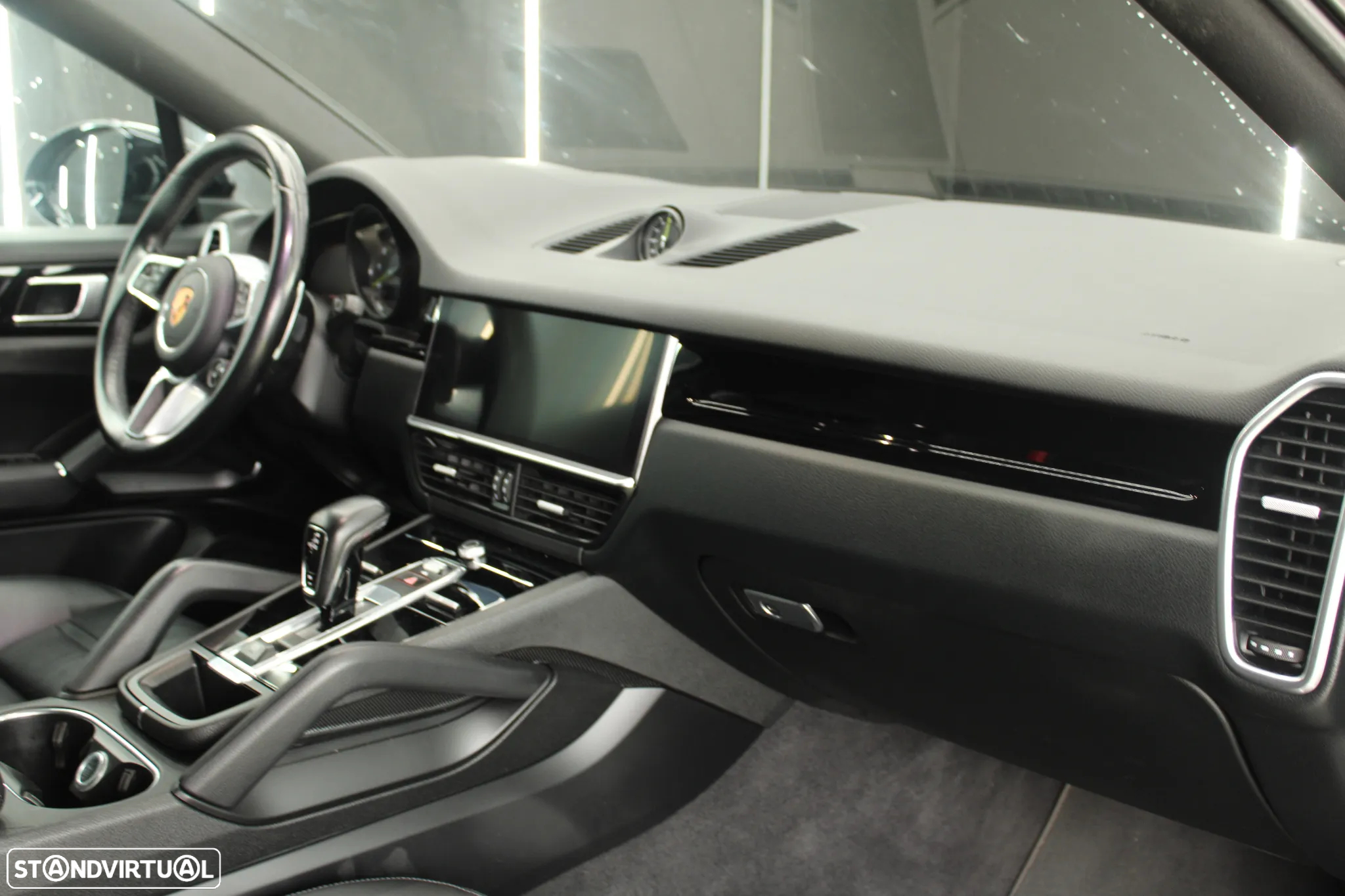 Porsche Cayenne Coupé E-Hybrid - 24
