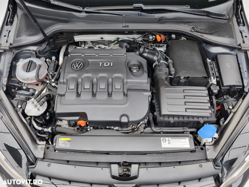 Volkswagen Golf 2.0 TDI BMT Comfortline - 16