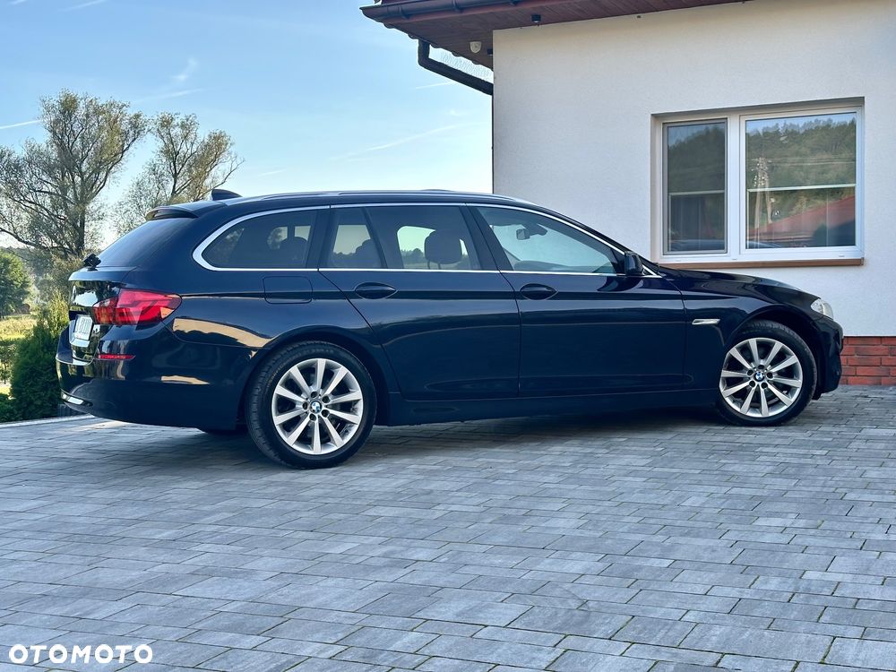 BMW Seria 5 530d xDrive Touring Sport-Aut Modern Line - 17