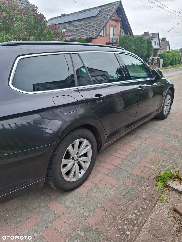 Volkswagen Passat 2.0 TDI (BlueMotion Technology) DSG Comfortline - 21