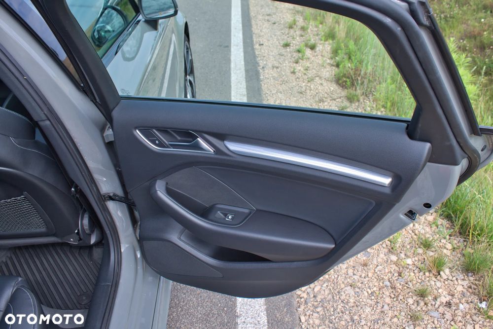 Audi A3 Limousine TFSI quattro 150 kW S tronic S line - 28