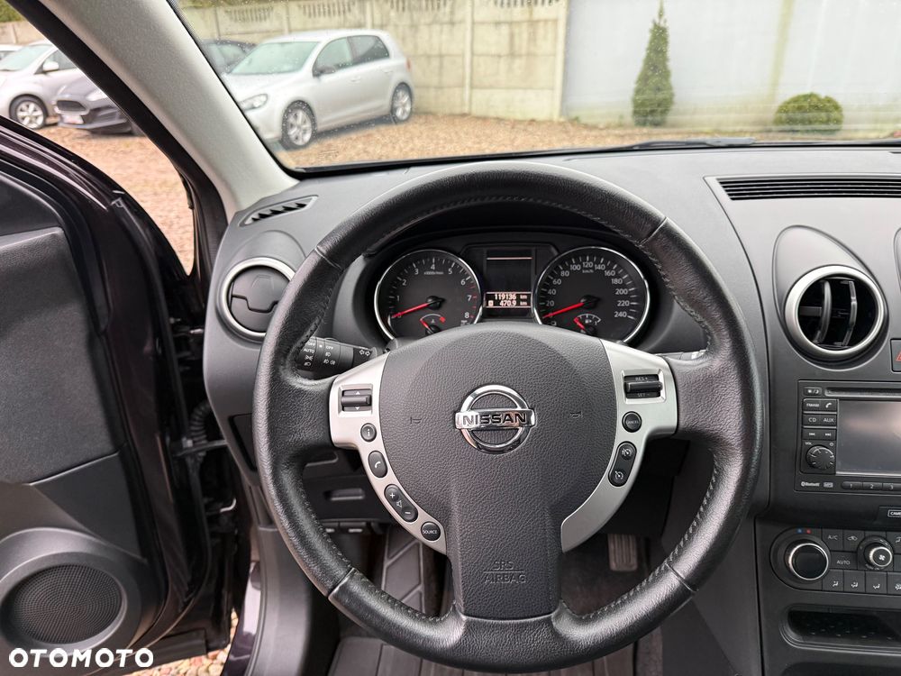 Nissan Qashqai 2.0 360 - 18