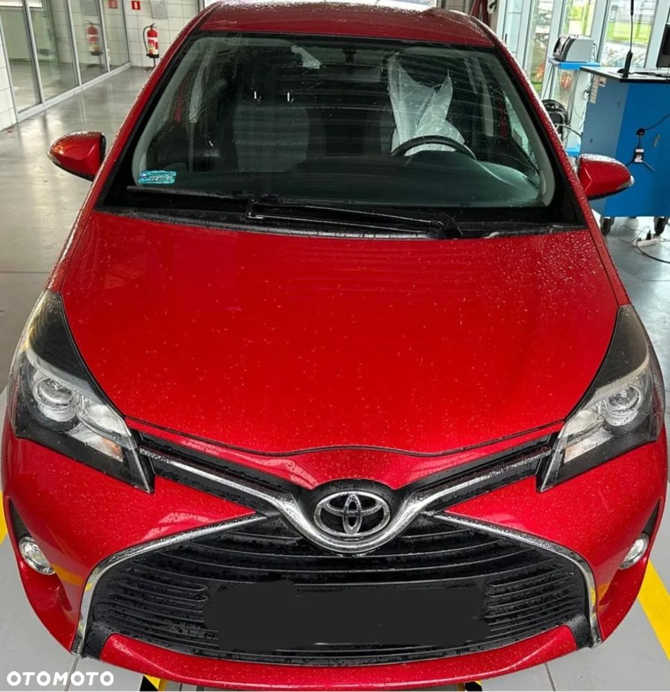 Toyota Yaris 1.33 Premium - 2