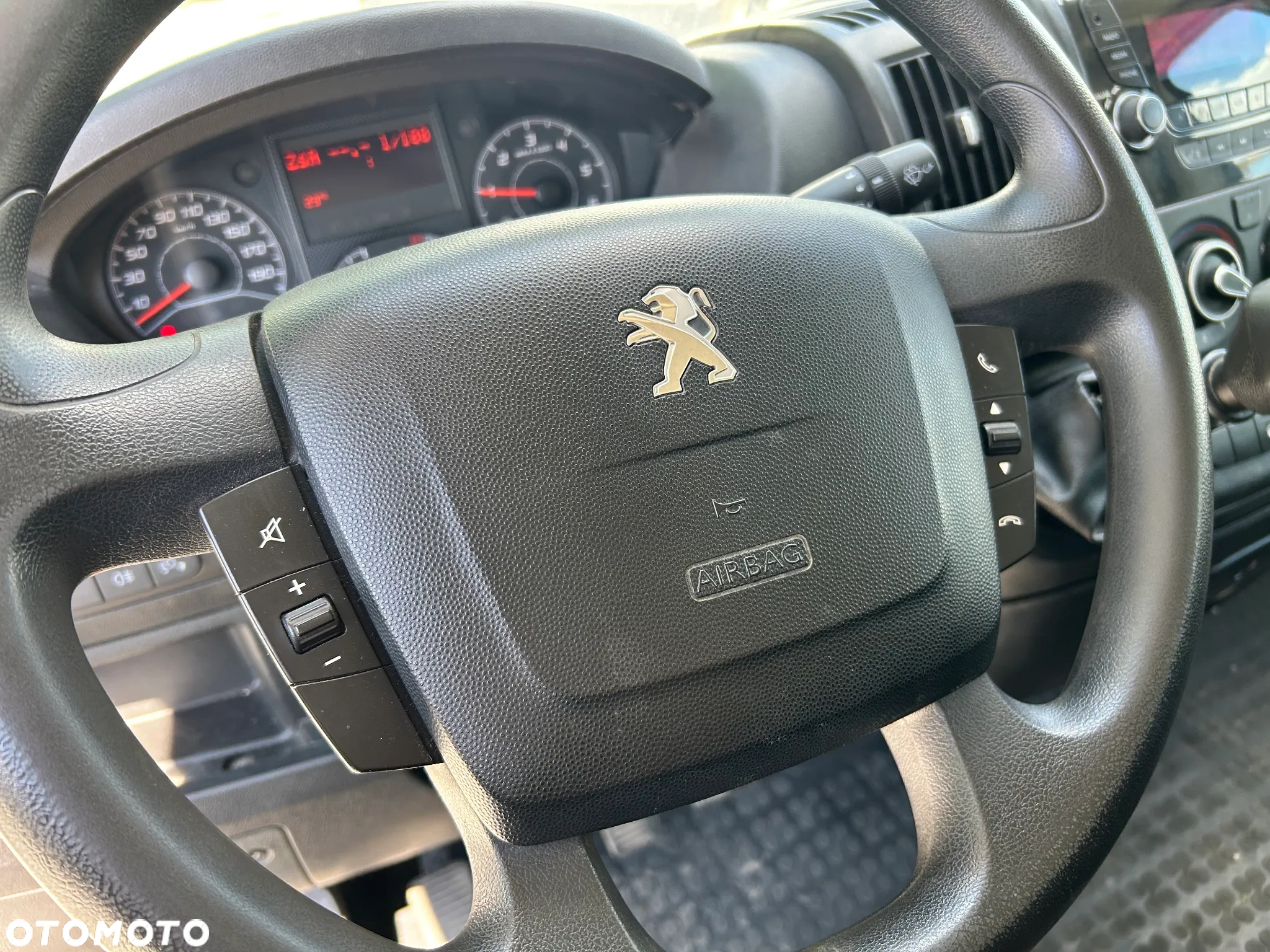 Peugeot BOXER - 12