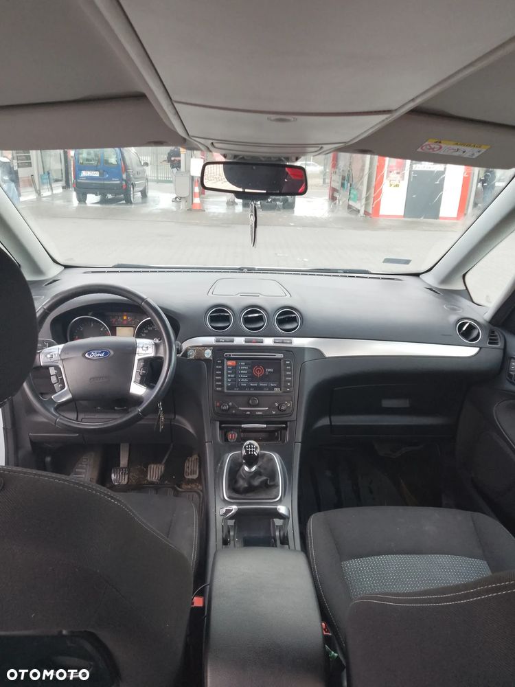 Ford Galaxy 2.0 TDCi Ambiente - 7