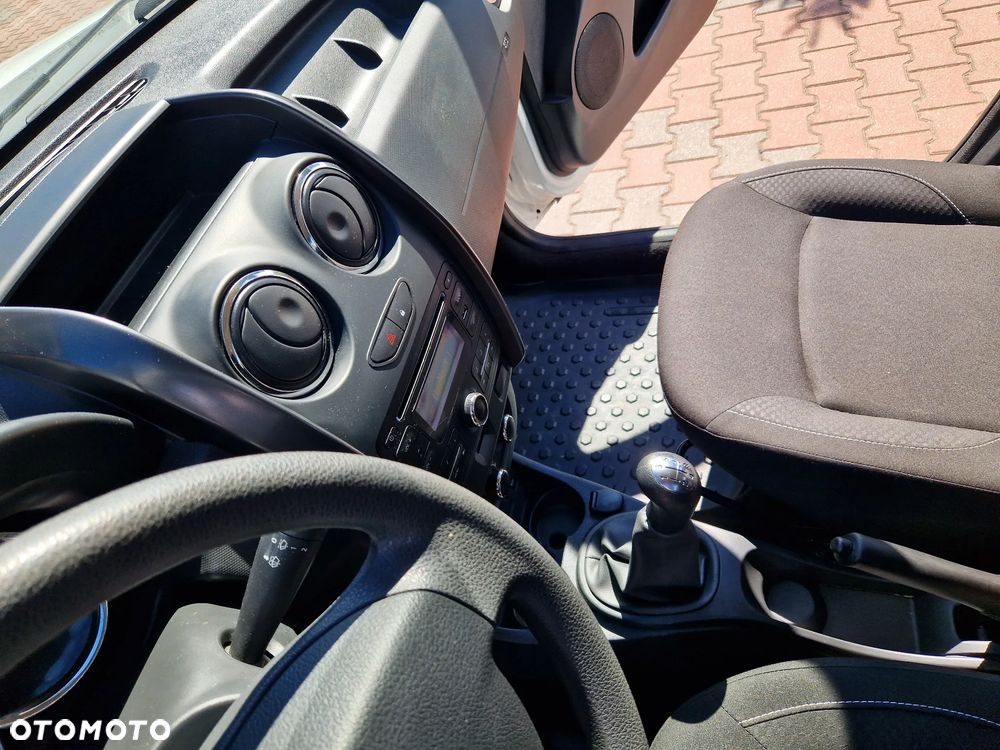 Dacia Duster 1.6 SCe Ambiance S&S - 20