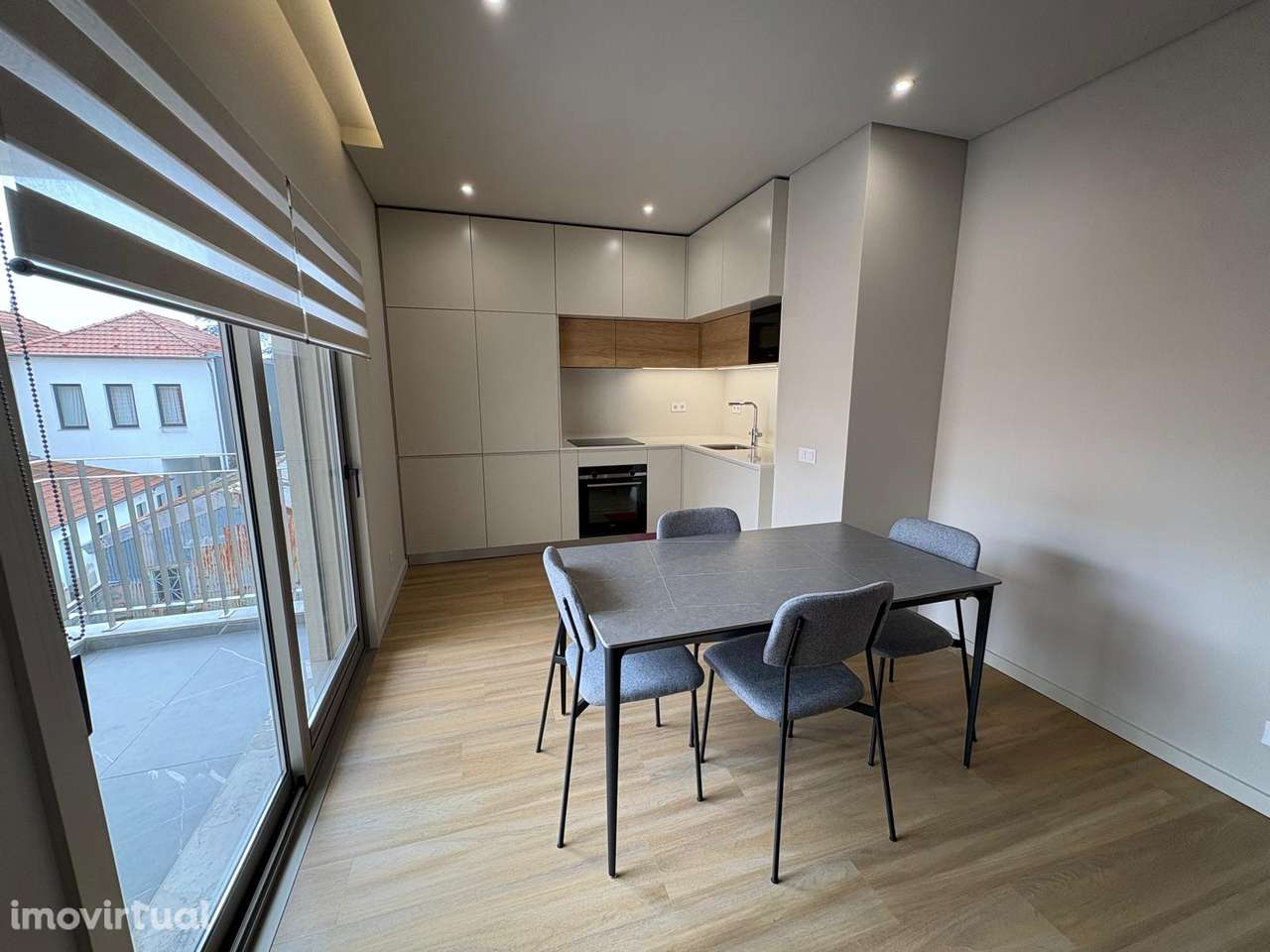 T1 luminoso com 2 varandas + garagem | Pronto a viver – Ramalde - Grande imagem: 5/13