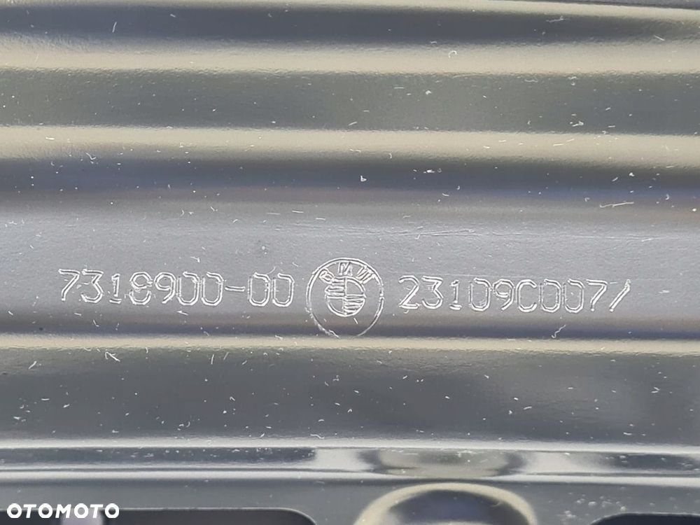 BMW 2 F46 klapa bagażnika tył - 2