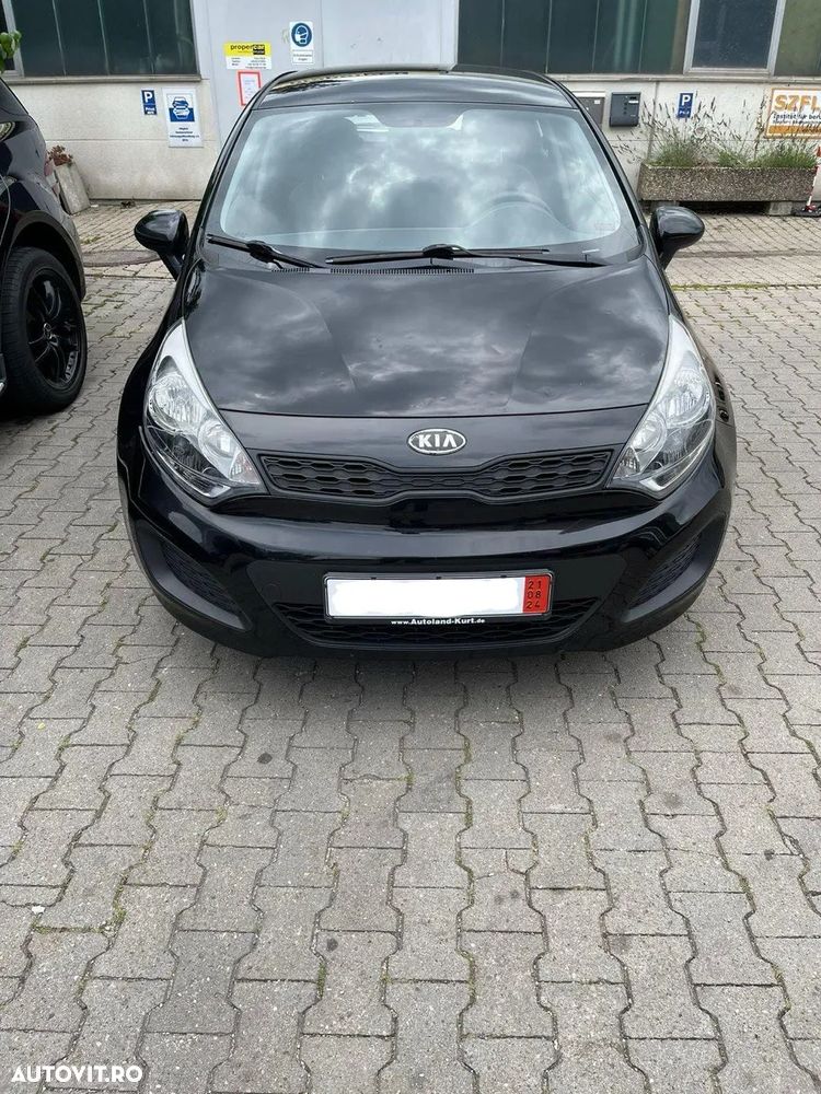 Kia Rio - 1