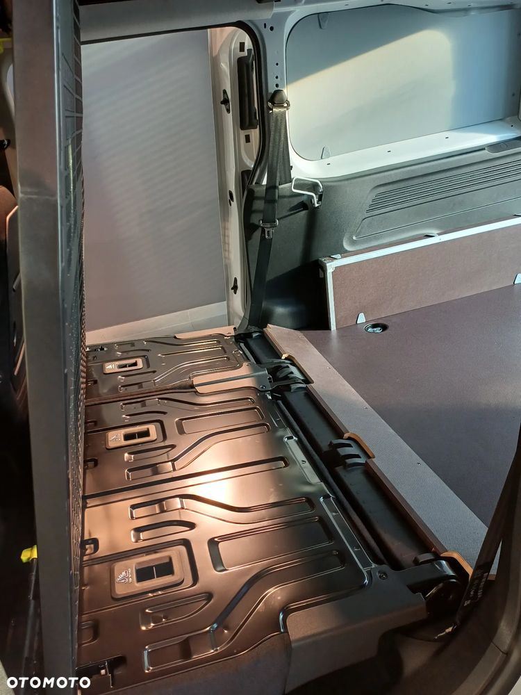 Peugeot Partner - 23