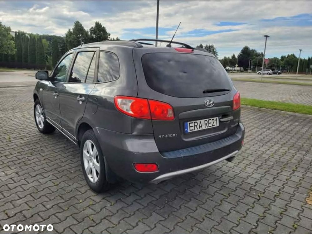 Hyundai Santa Fe - 4