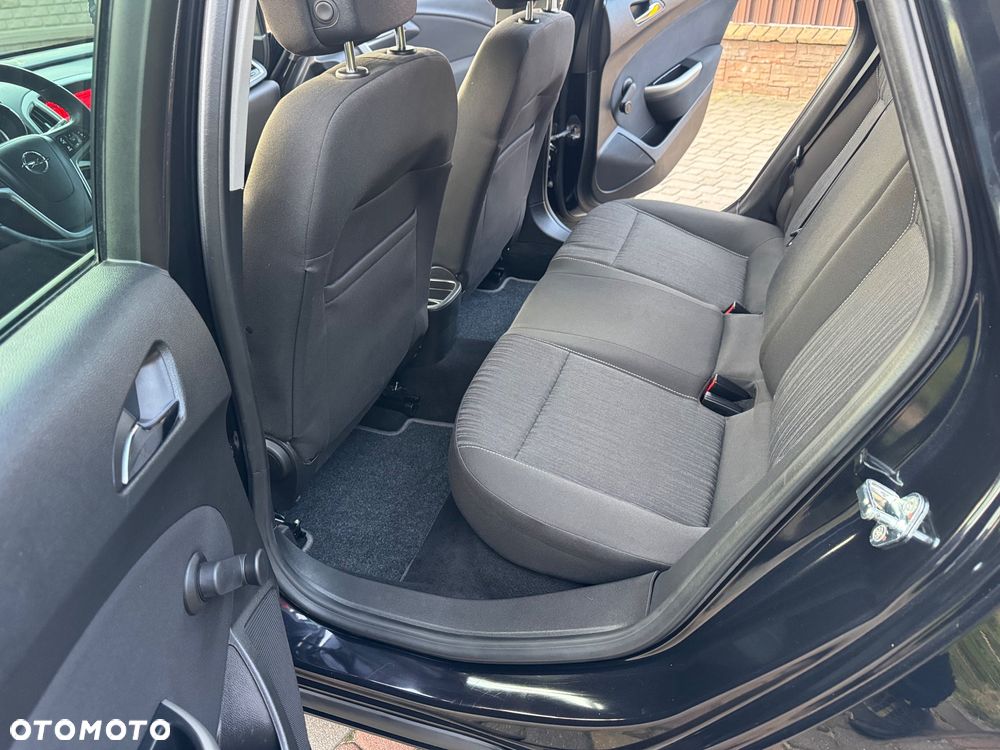 Opel Astra 1.4 Turbo Edition - 12