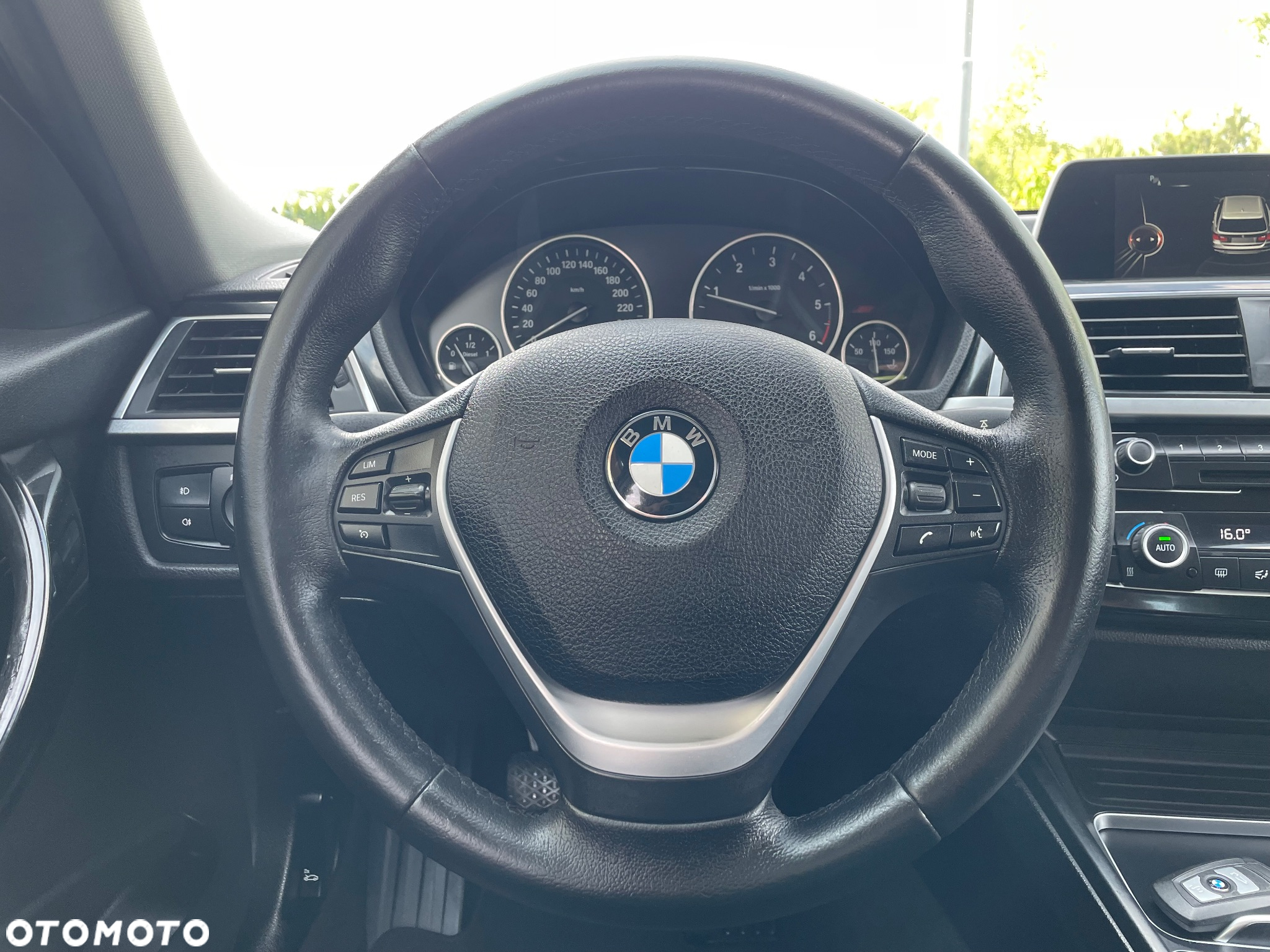 BMW Seria 3 - 26