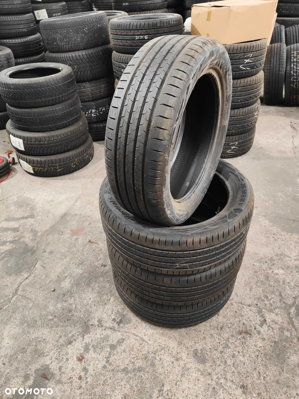 :29 Opony letnie Continental 215/50/18 V