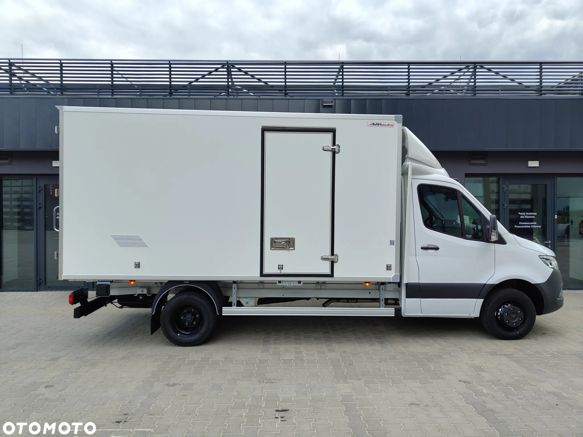Mercedes-Benz Sprinter - 5