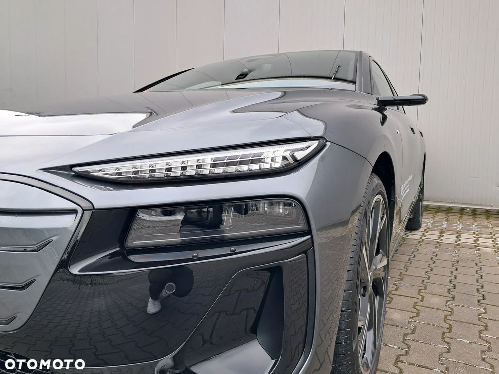 Audi A6 Avant e-tron - 24