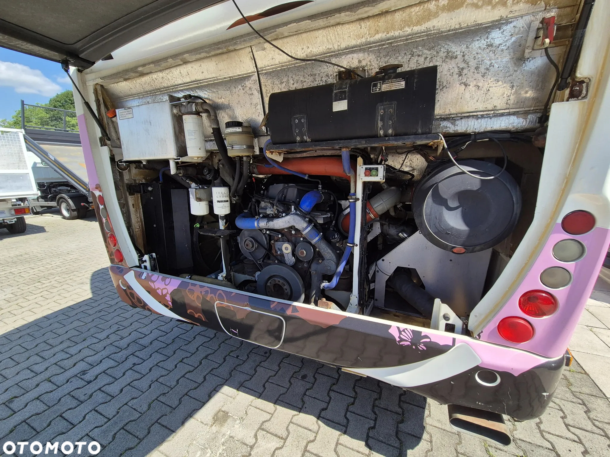 Irisbus KAMPER / AUTOBUS / NOWA ZABUDOWA / SOLAR NA DACHU / ŁAZIENKA / KUCHENKA / STAN IDEALNY / 2 PRZETWORNICE - 32