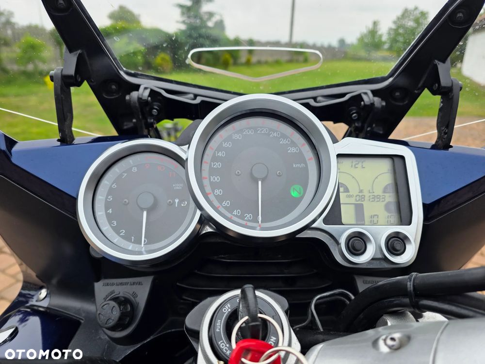 Yamaha FJR - 23