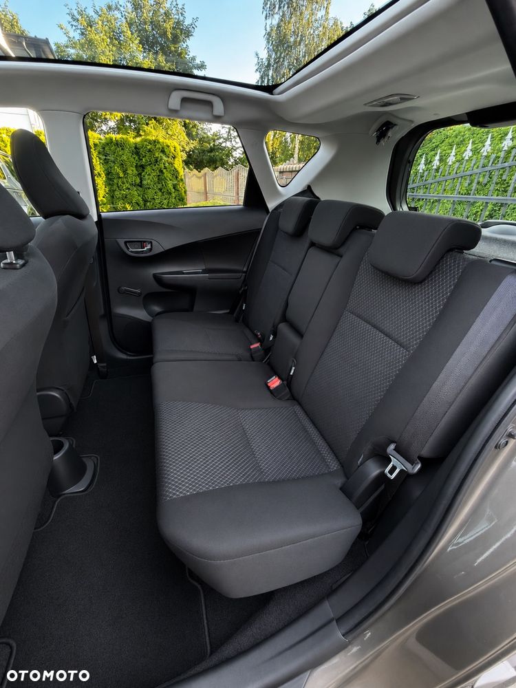 Toyota Verso S 1.33 Premium - 9