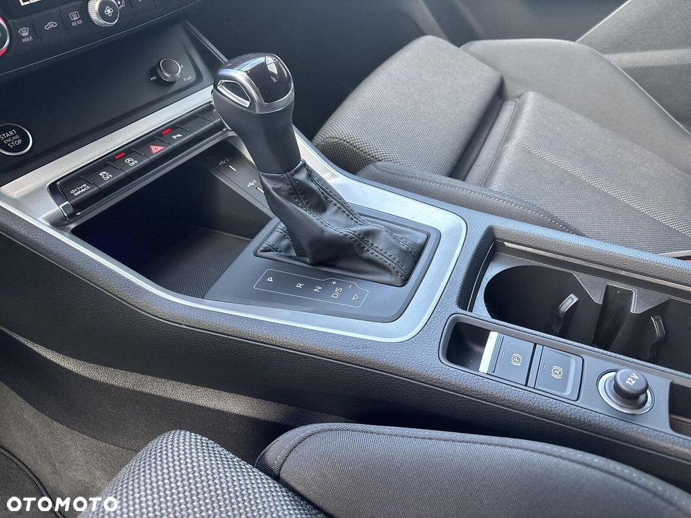 Audi Q3 Sportback - 16