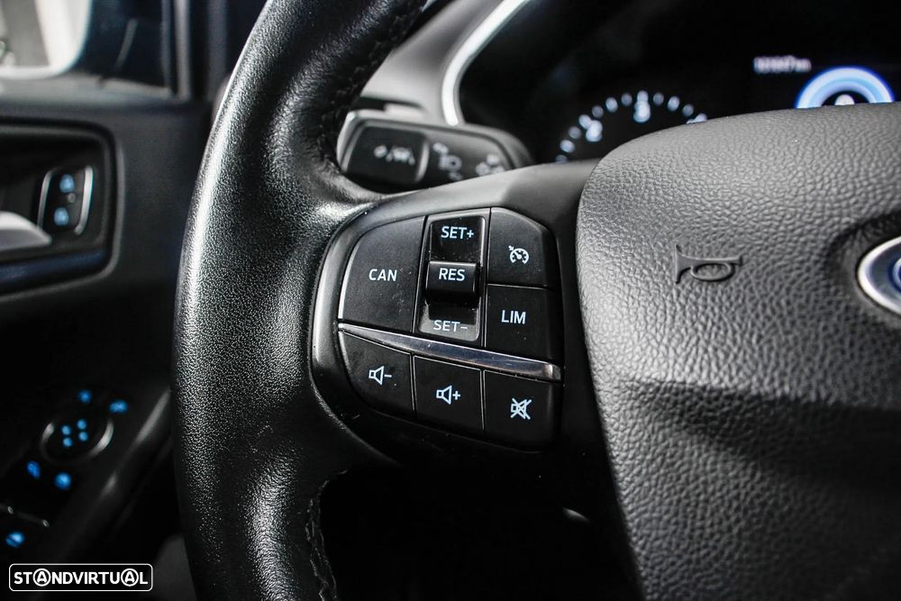 Ford Focus SW 1.5 TDCi EcoBlue Active - 34