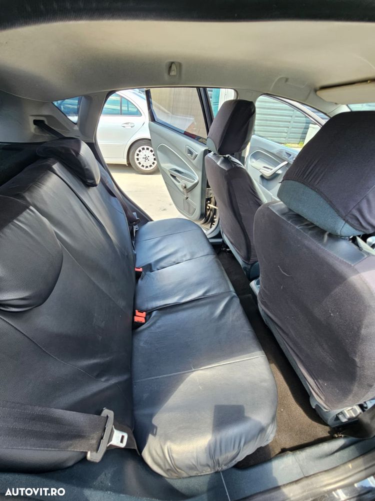 Ford Fiesta 1.4 TDCI - 19
