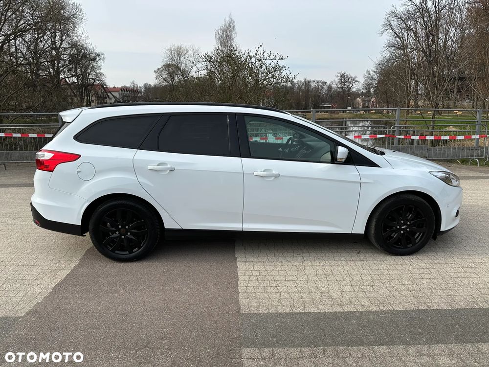 Ford Focus 1.0 EcoBoost STart-Stopp-System TITANIUM - 5