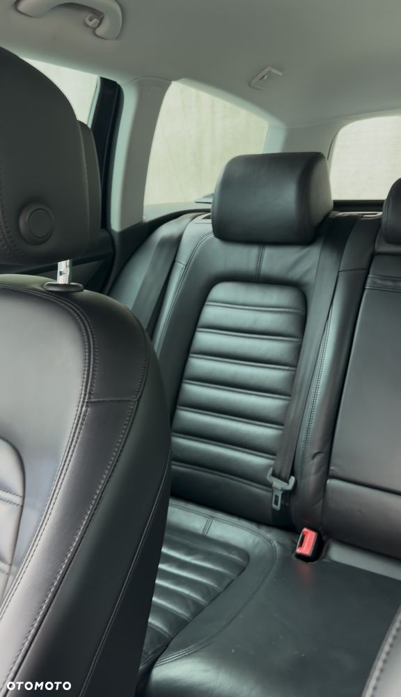 Volkswagen Passat 2.0 TDI DPF DSG Sportline - 13