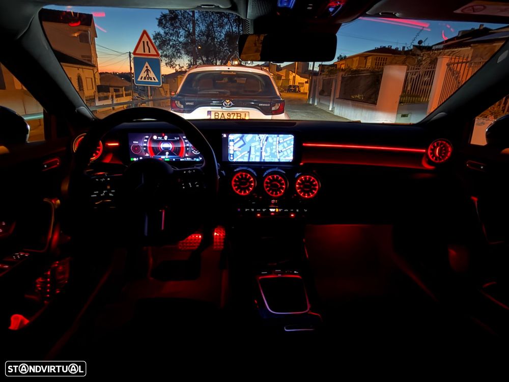 Mercedes-Benz A 250 e 8G-DCT AMG Line Advanced Plus - 22